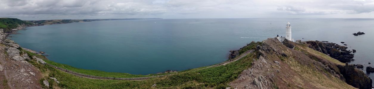 Panorama okolí majáku Start Point Lighthouse